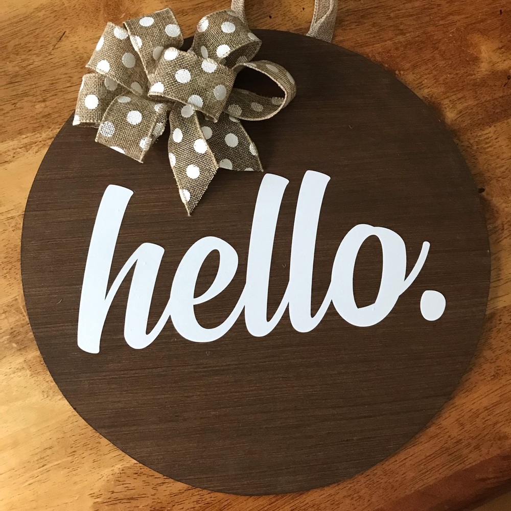 Hello Round Door Hanger Sign